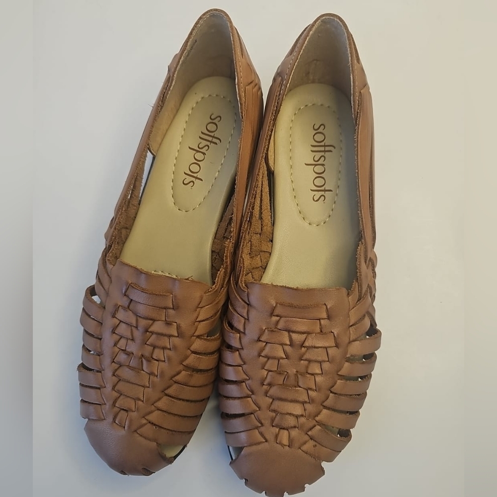Softspots Women's Brown Woven Slip-On Loafers Size 8.5